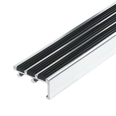 จมูกบันไดอะลูมิเนียม DP 5 ซม. 1.2ม. สีเงิน-เส้นพีวีซีดำ_0