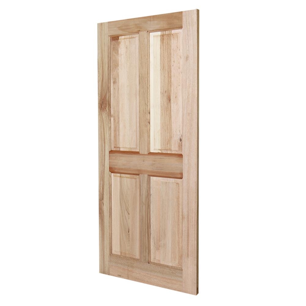 ประตูไม้สยาแดง VK 142 4 ฟัก ขอบ 5 นิ้ว 80X180 ซม. สีธรรมชาติ ไม่เจาะลูกบิด