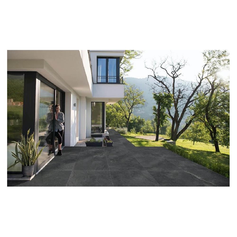 กระเบื้องพื้นพอร์ซเลน 60x60 ซม. COTTO บรีโอ เนโร (HYG)PM 1.44M2