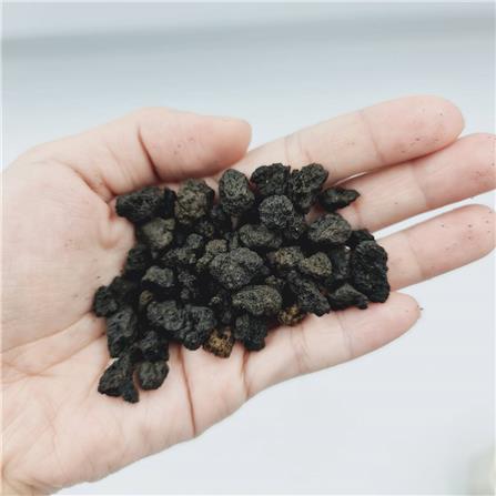 หินภูเขาไฟสีดำ 6-10 มม. คืนดี 4 ลิตร_1