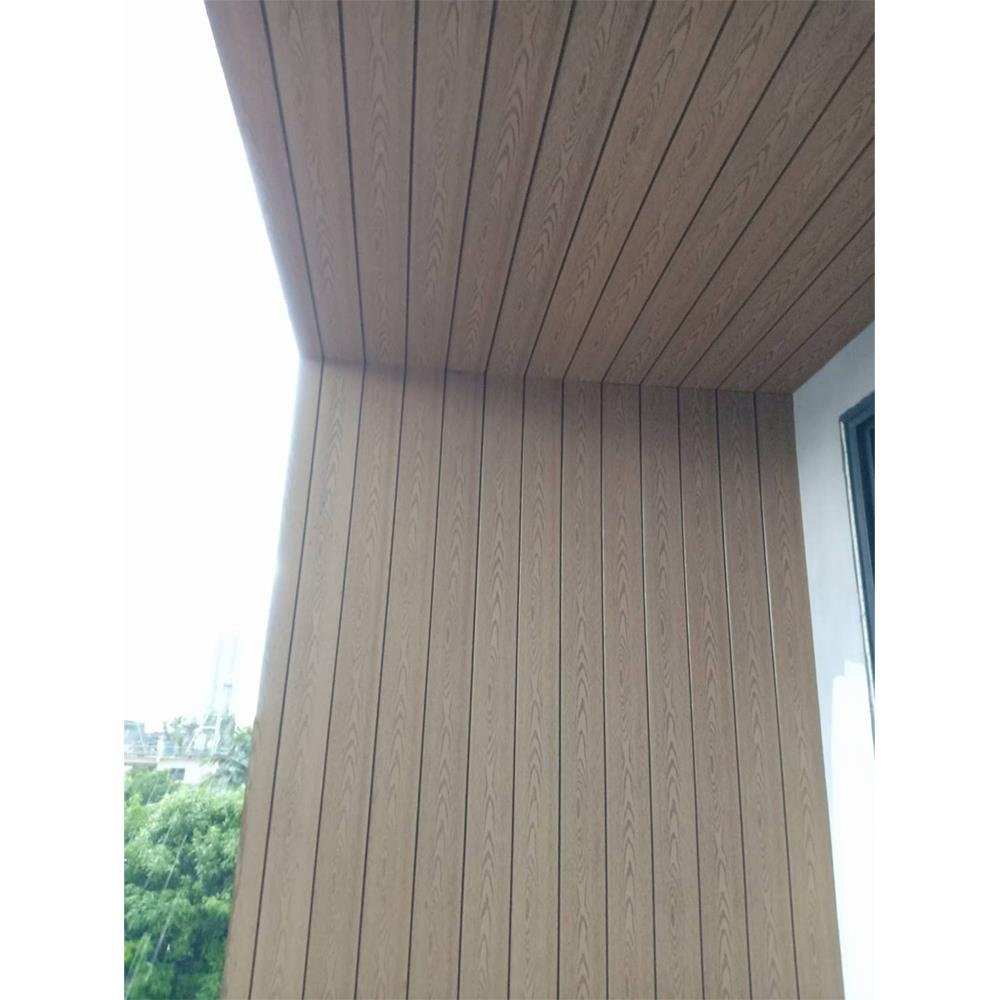 ไม้ผนังภายนอก WATSADUNIYOM 6 นิ้ว ลายไม้ 15.6X300x2.1 ซม. สีน้ำตาลเข้ม