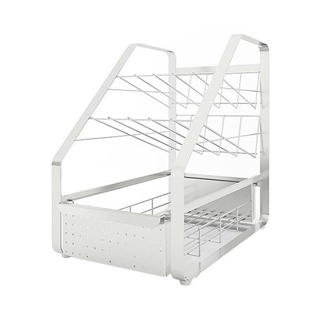 cate-Kitchen Shelves