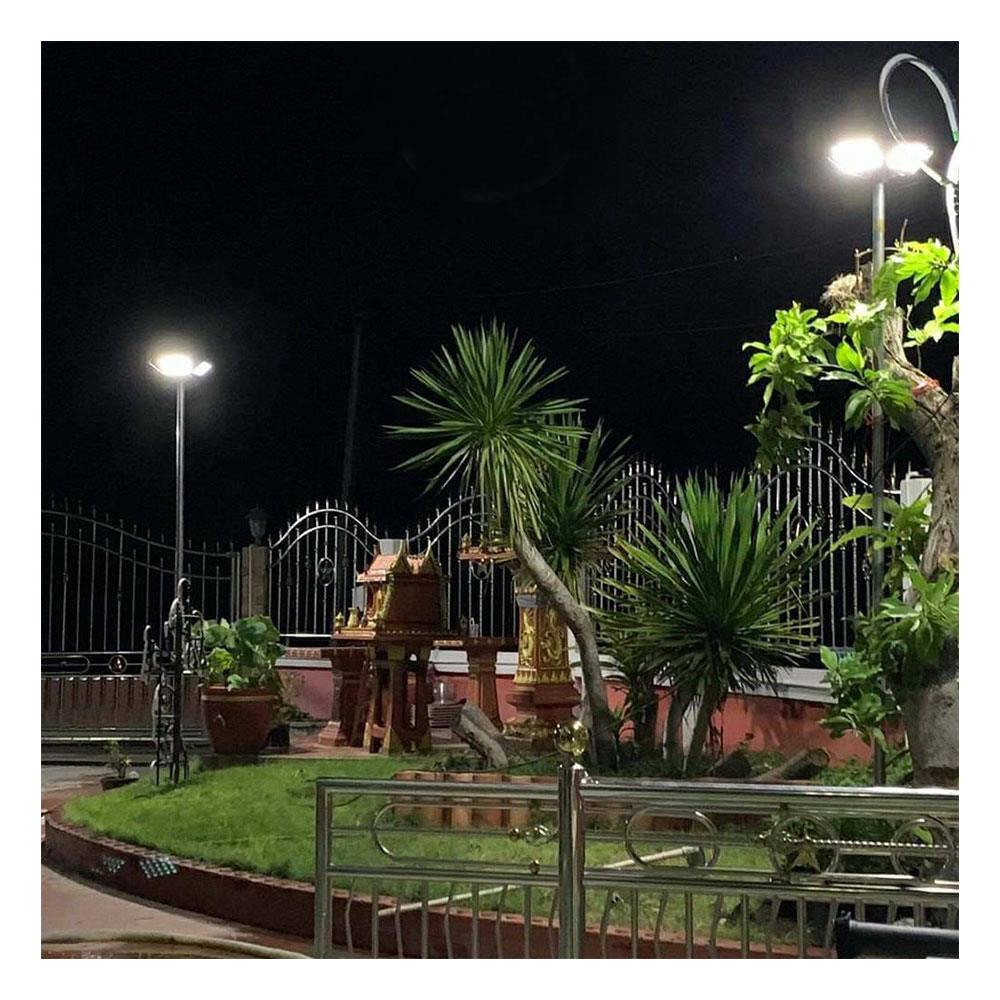 ไฟสนาม SOLAR LUMAX 58-00309 300 วัตต์ DAYLIGHT สีดำ