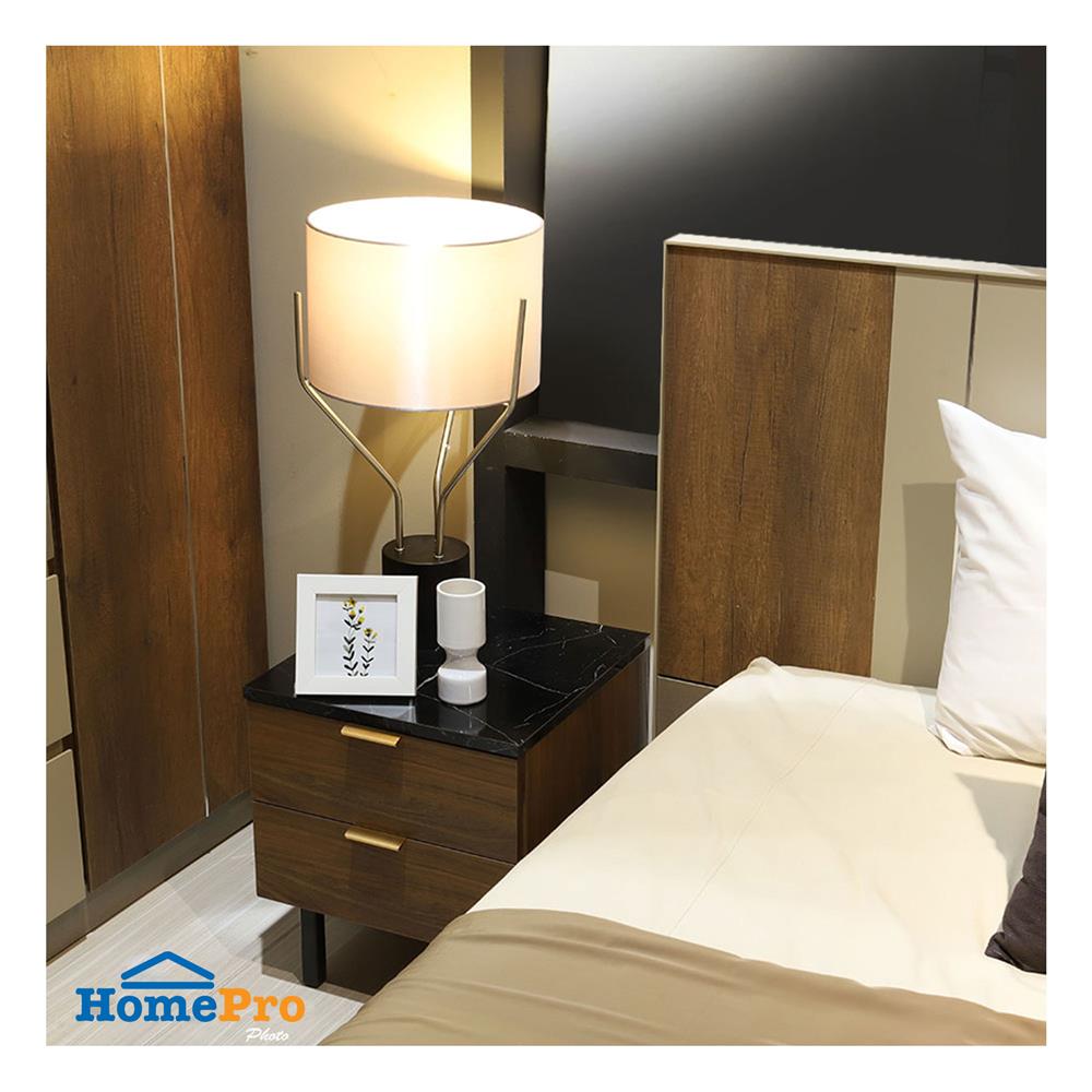 ไฟตั้งโต๊ะ CARINI MT5228NK สีเงิน/ดำ