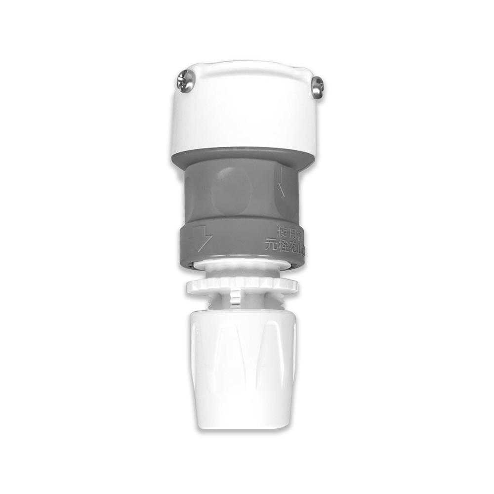 ข้อต่อก๊อกน้ำ TOYOX SP-4 1/2 นิ้ว x 5/8 นิ้ว สีขาว