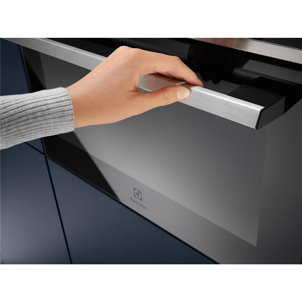 เตาอบฝังดิจิตอล ELECTROLUX KVLBE00X