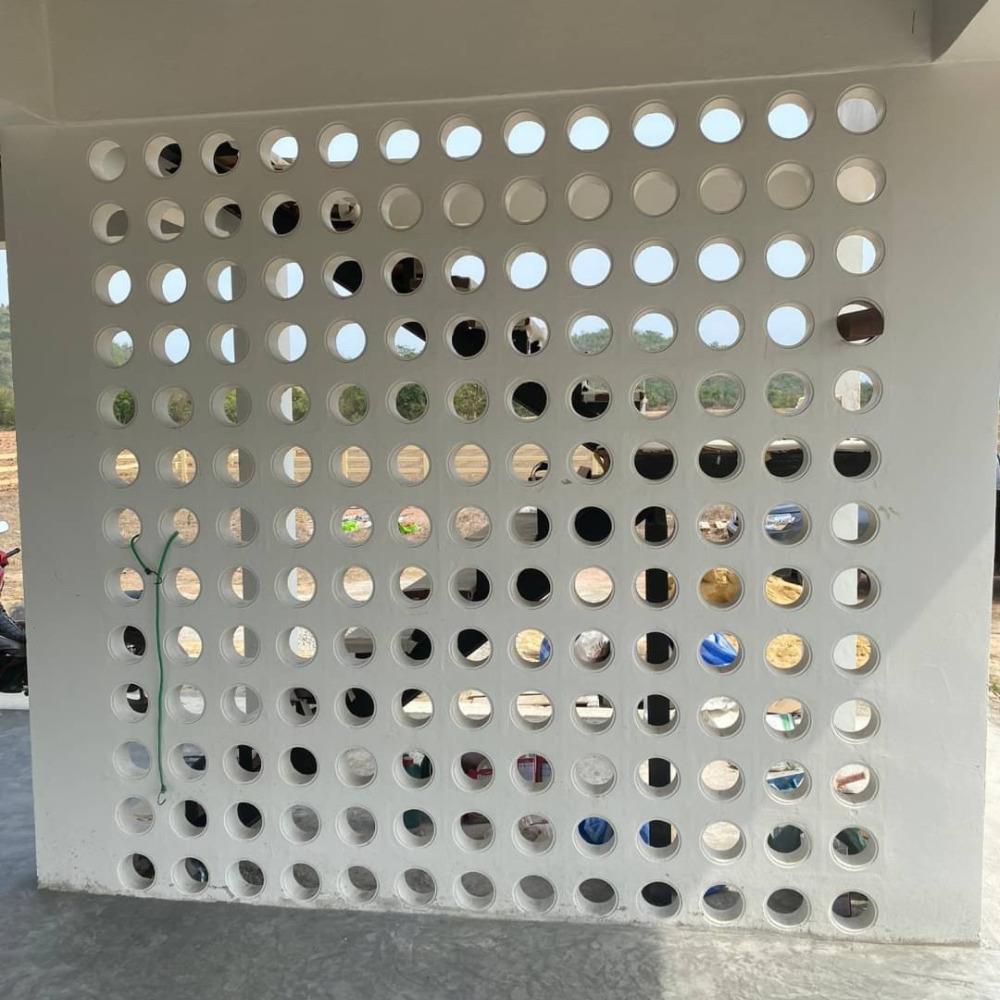 บล็อกช่องลม VBLOCK ลายวงกลมพลัส 19x19x9 ซม.