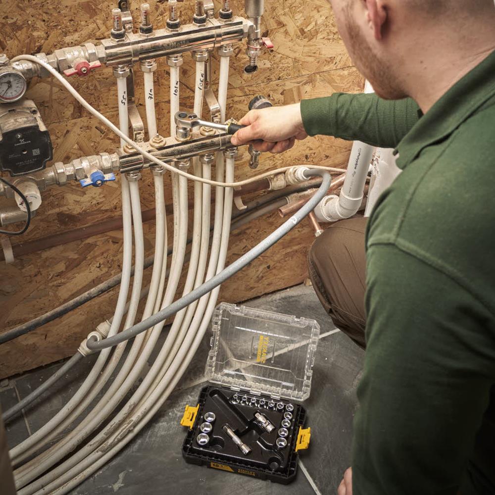 ชุดลูกบ็อกซ์ FATMAX 3/8 นิ้ว แพ็ก 18 ชิ้น