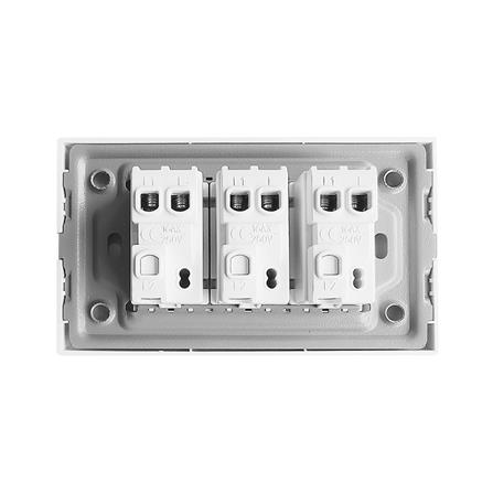 ชุดสวิตช์ 1 ทาง 3 ช่อง ELECKTA BASIC สีขาว_1