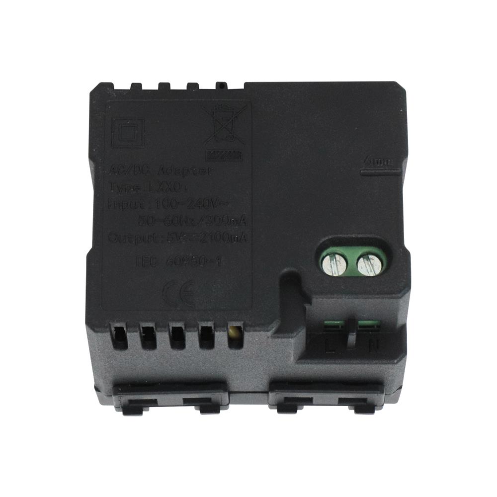 เต้ารับ USB 1 ช่อง + TYPE C 1 ช่อง ELECKTA BASIC สีดำ