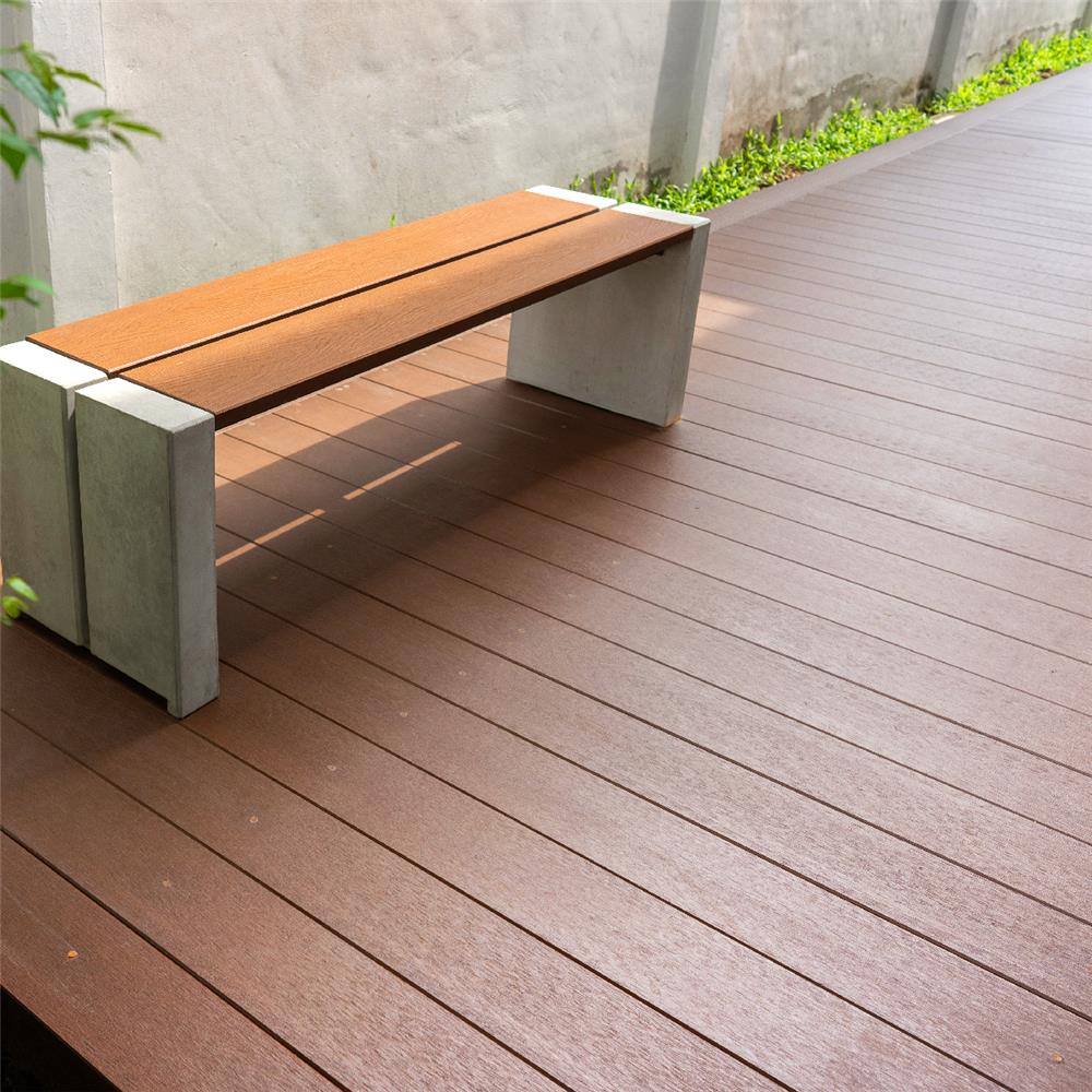 ไม้พื้น SHERA คัลเลอร์ทรู ขอบวี ลายเสี้ยน 20X300X2.5 ซม. สีทรอปิคอลโอ๊ค