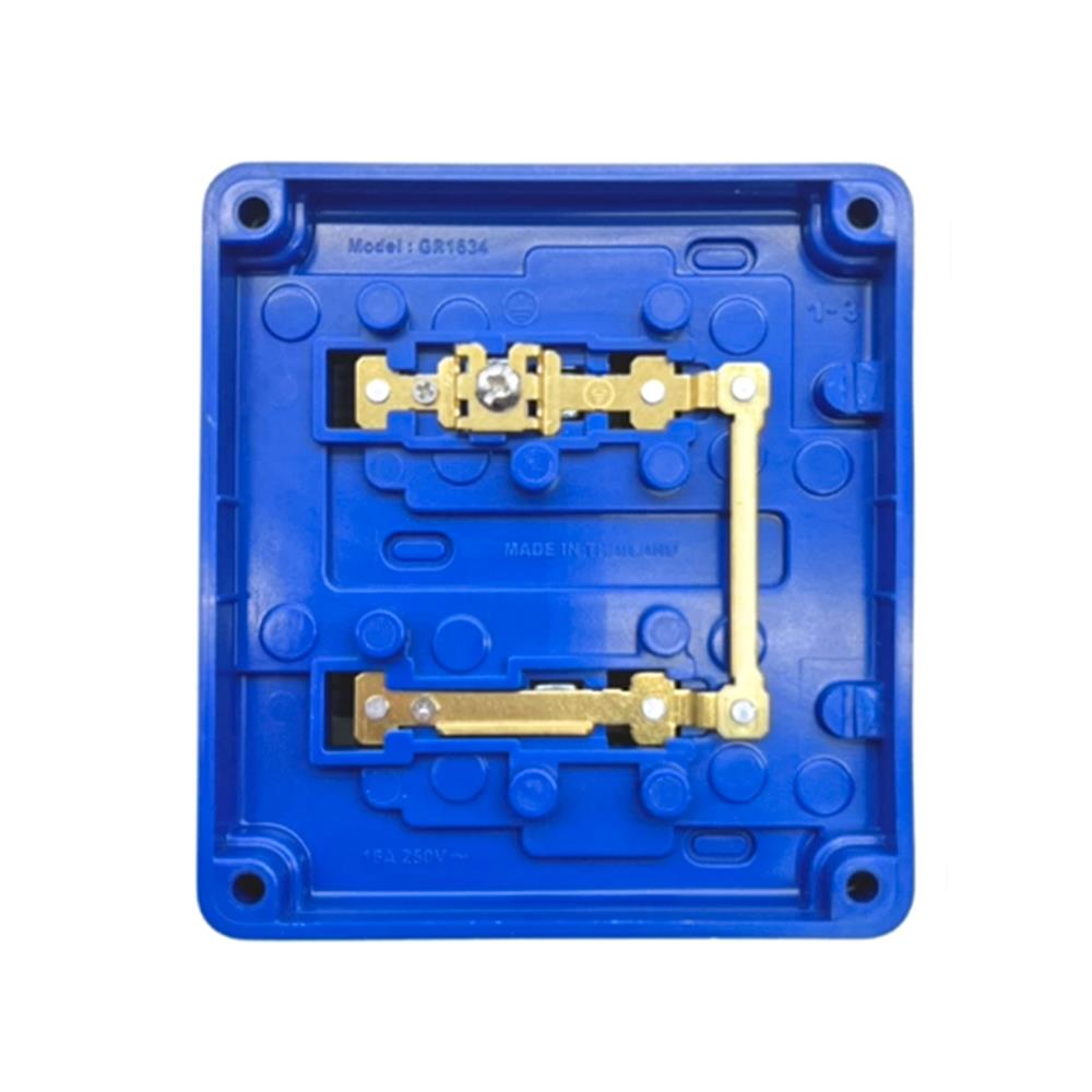 ปลั๊กลอย 4 ช่อง VENA TIS GR1634