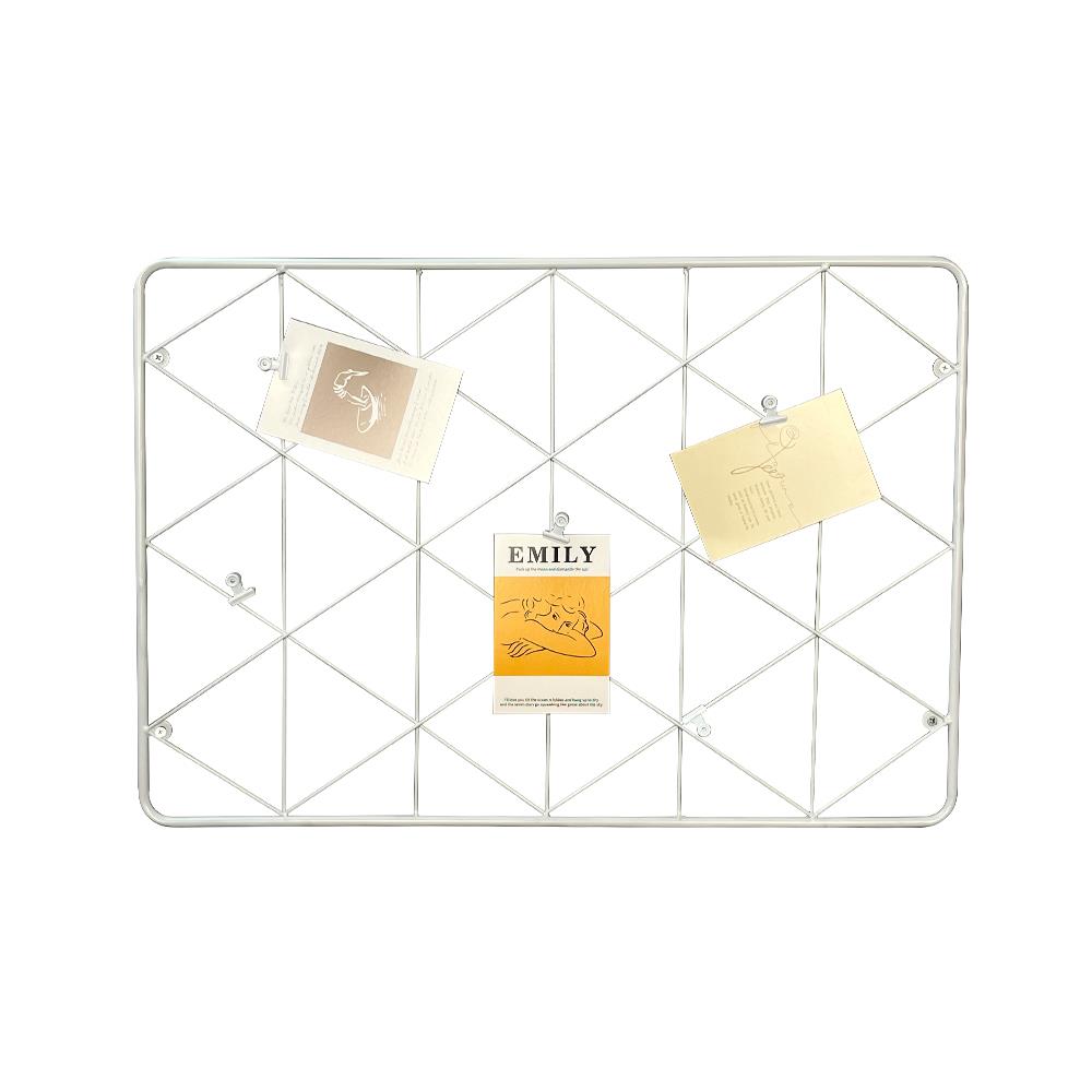 แผงเหล็กติดผนังพร้อมคลิปหนีบ STACKO EMILY 65x0.8x45 ซม. สีขาว