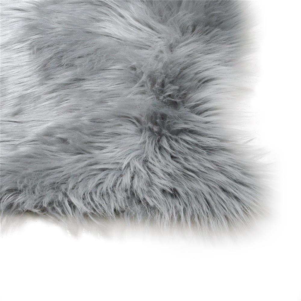 พรมขนแกะเทียม HOME LIVING STYLE 60X90 ซม. สีเทา