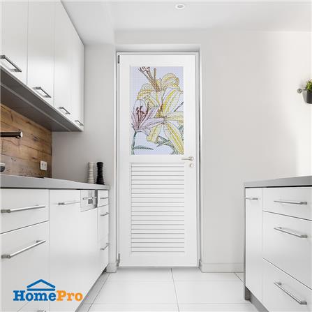 ชุดประตูห้องน้ำ UPVC AZLE ดอกลิลลี่ 70X200 ซม. สีขาว พร้อมวงกบ ไม่เจาะลูกบิด_5