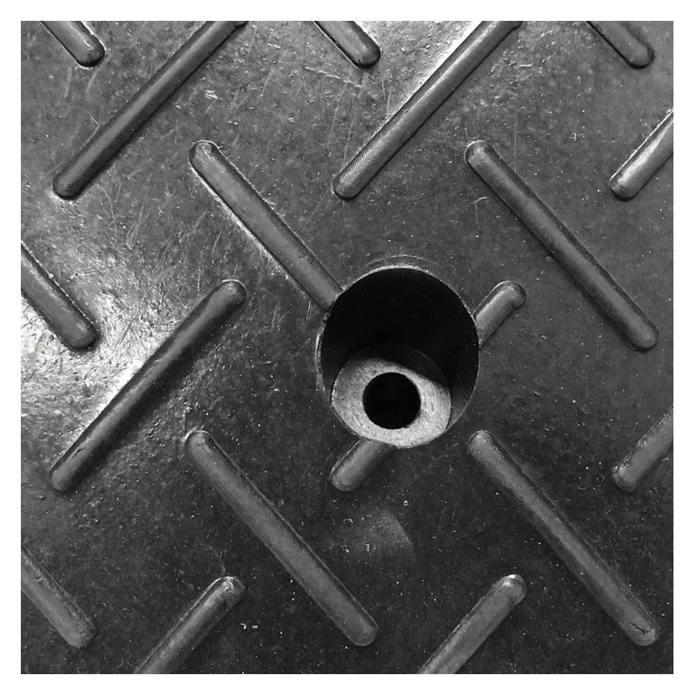 ยางปีนฟุตบาท RIGHT 50X32.5X14 ซม. สีดำ