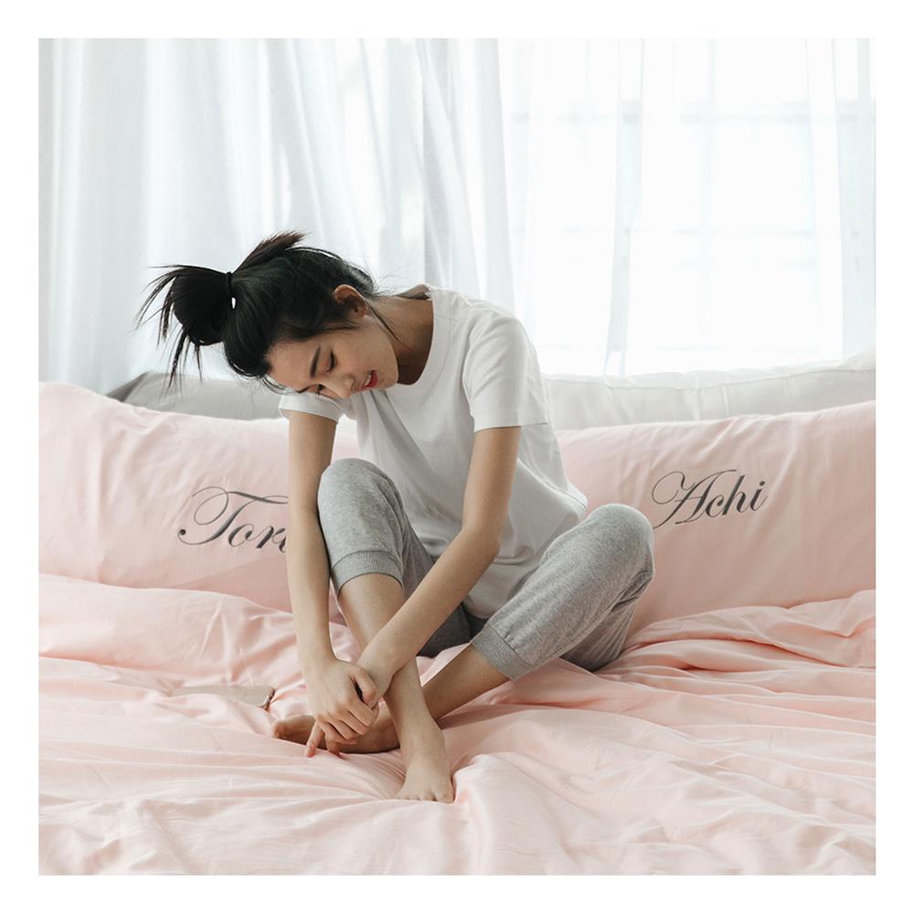 ชุดผ้าปูที่นอน 3.5 ฟุต 2 ชิ้น BENEATH PEONY สีชมพู