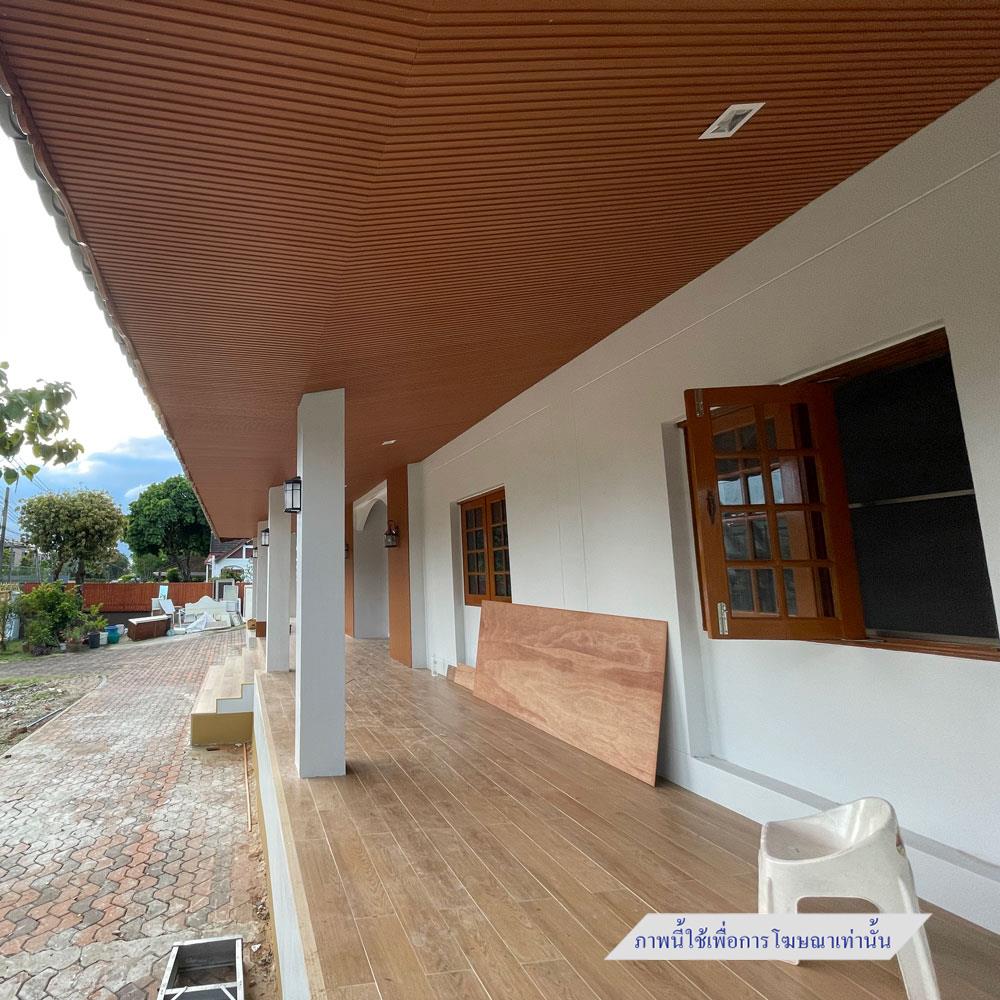 ไม้ผนังภายใน WATSADUNIYOM ลูกคลื่น 15.9X280X1 ซม. สีไม้สักเข้ม