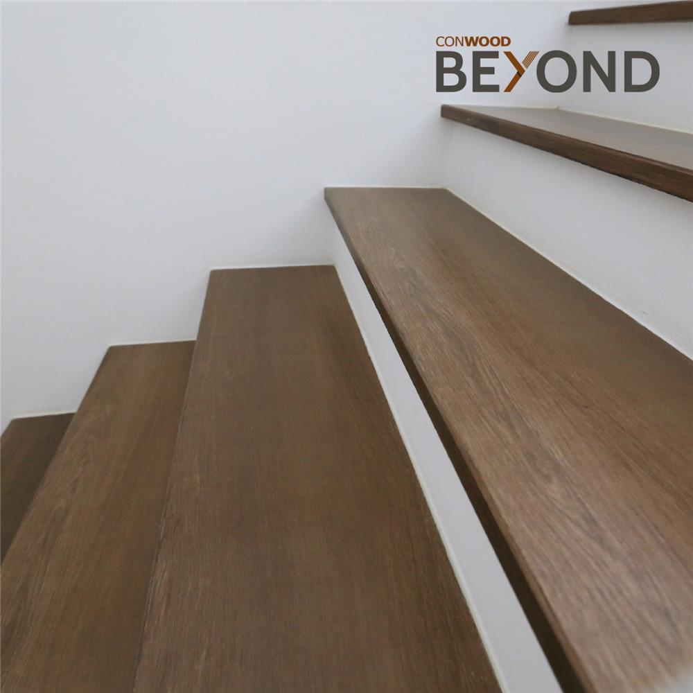 ไม้บันได ลูกนอน CONWOOD 10 นิ้ว 25X120X2.50 ซม. สีลักชูรี่โอ๊ค