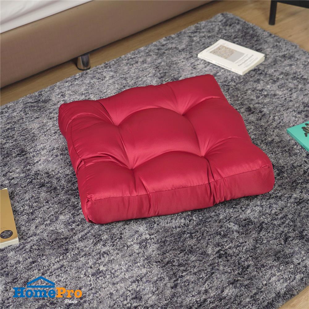 เบาะรองนั่ง HOME LIVING STYLE SATINY 22X22 นิ้ว สีแดง