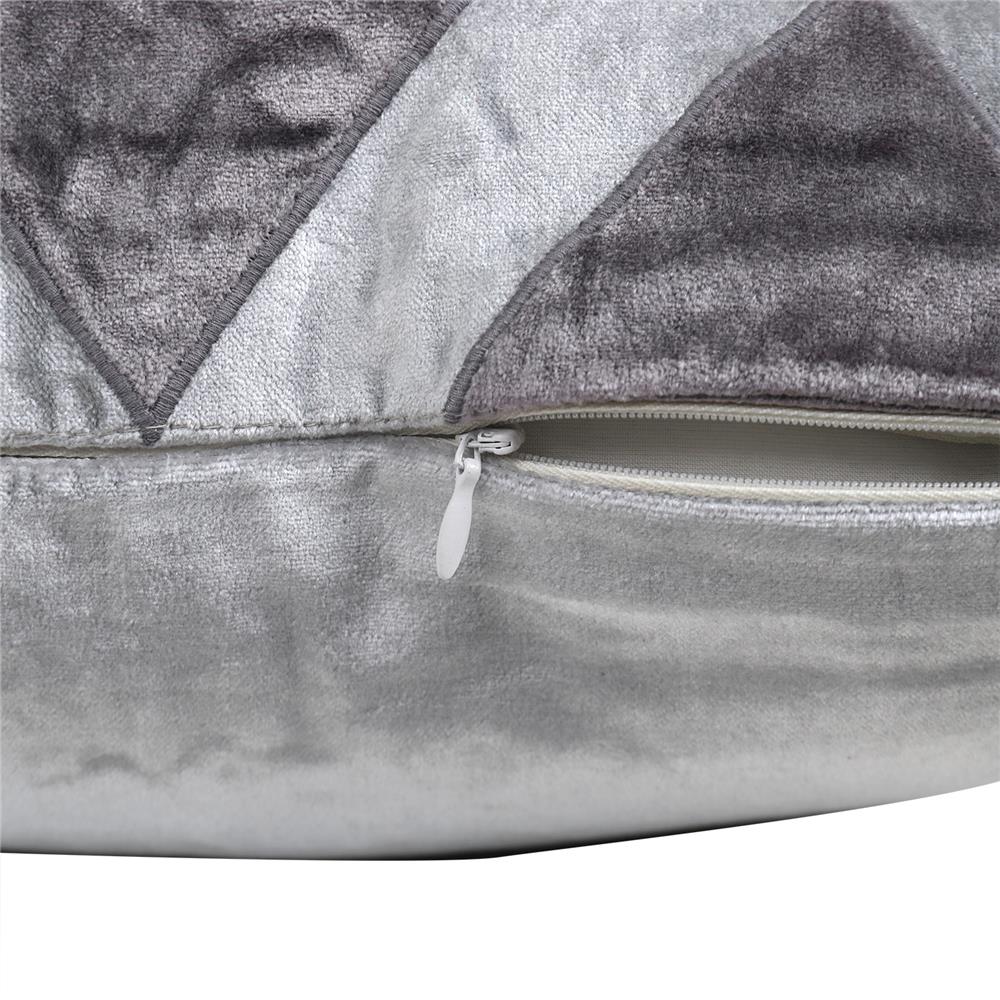 หมอนอิง HOME LIVING STYLE MONIQUE 18X18 นิ้ว สีเทา