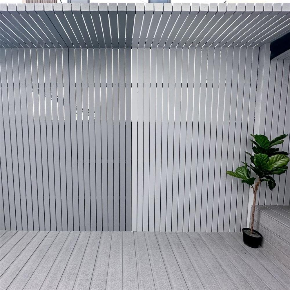 ไม้ระแนง SHERA ลายเสี้ยน ขอบวี 0.8x7.5x300 ซม. สีเทาโมเดิร์น