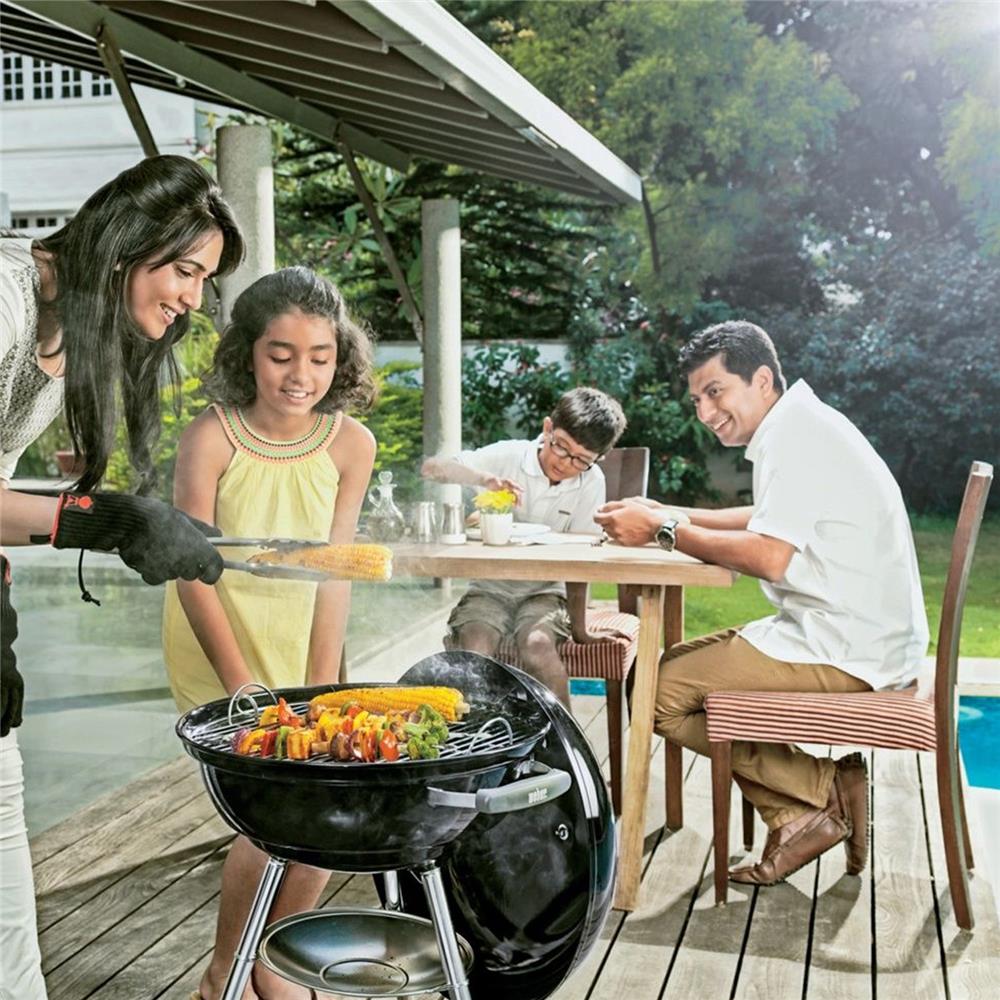 เตาถ่านบาร์บีคิว WEBER คอมแพค 47 ซม. สีดำ