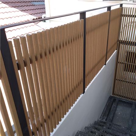 ไม้ระแนง WPC แบบกลวงหน้าใหญ่ WATSADUNIYOM 5X3X300 ซม. สีไม้สัก_1