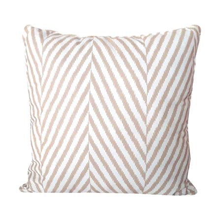 หมอนอิง HOME LIVING STYLE ZILY 24X24 นิ้ว สีทอง