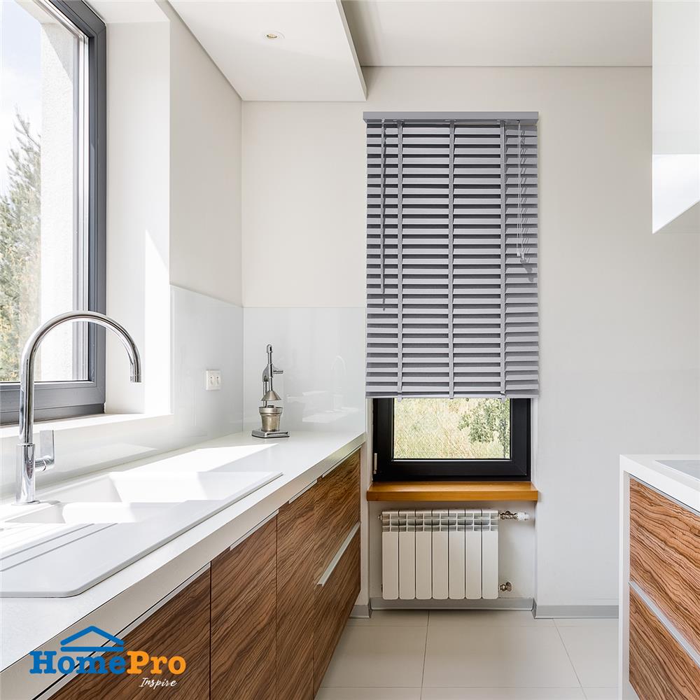 มู่ลี่ PVC HOME LIVING STYLE FAUX WOOD 70X130 ซม. สีเทา