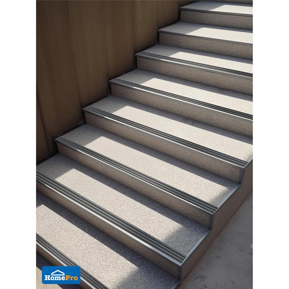 จมูกบันไดอะลูมิเนียม TARA 40 มม. 2 ม. สีดำเงา