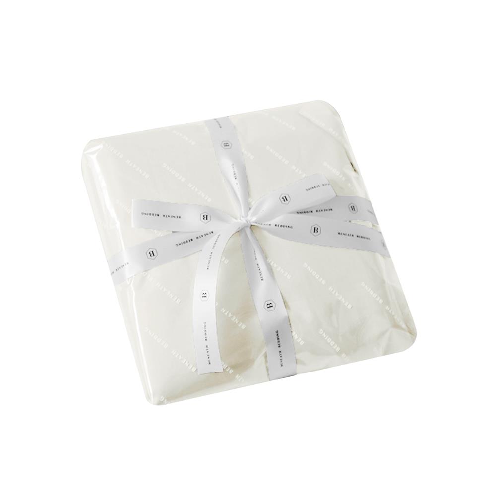 ชุดผ้าปูที่นอน 6 ฟุต 4 ชิ้น BENEATH OFF WHITE