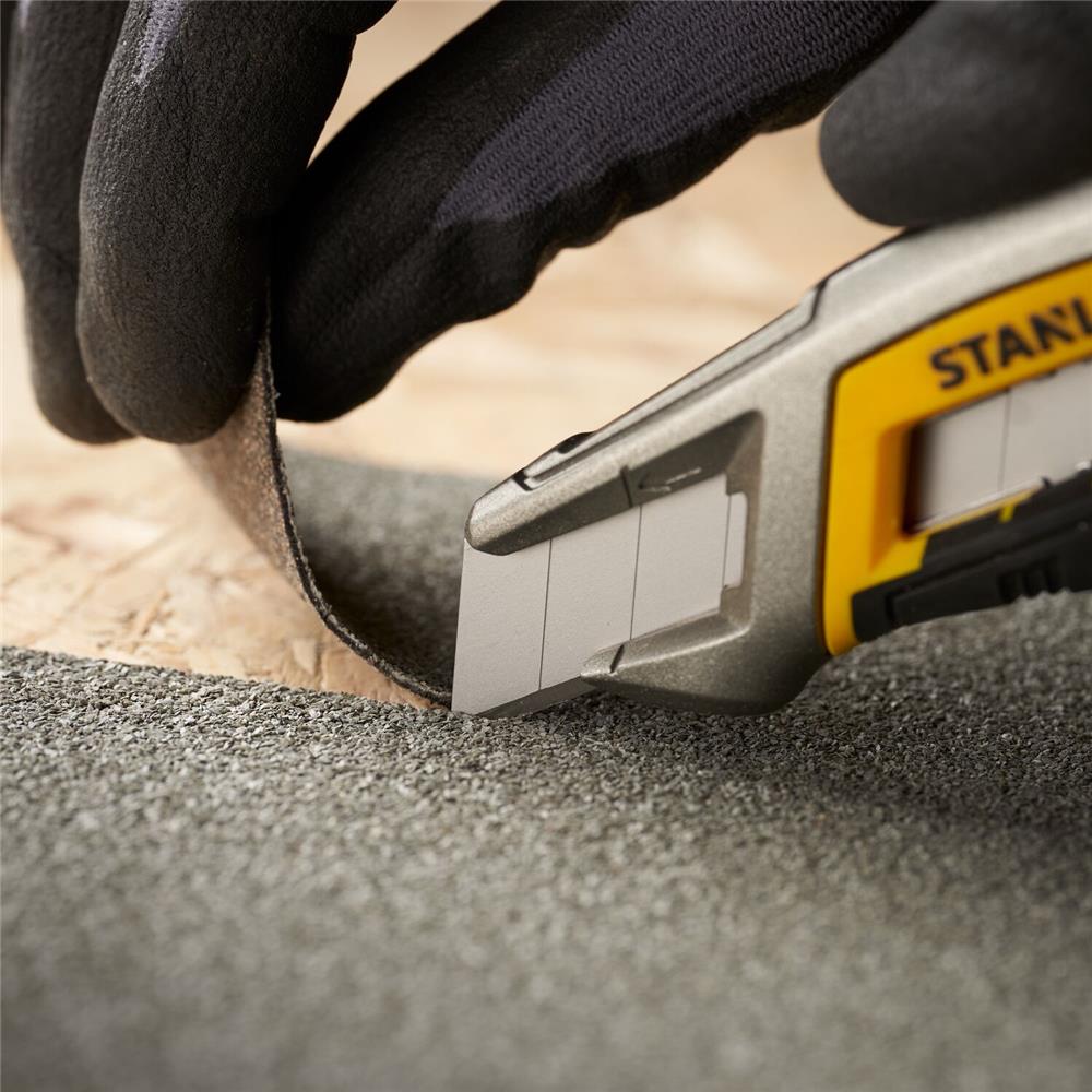 ใบมีดคัตเตอร์ STANLEY FATMAX 18 มม. 5 ใบ