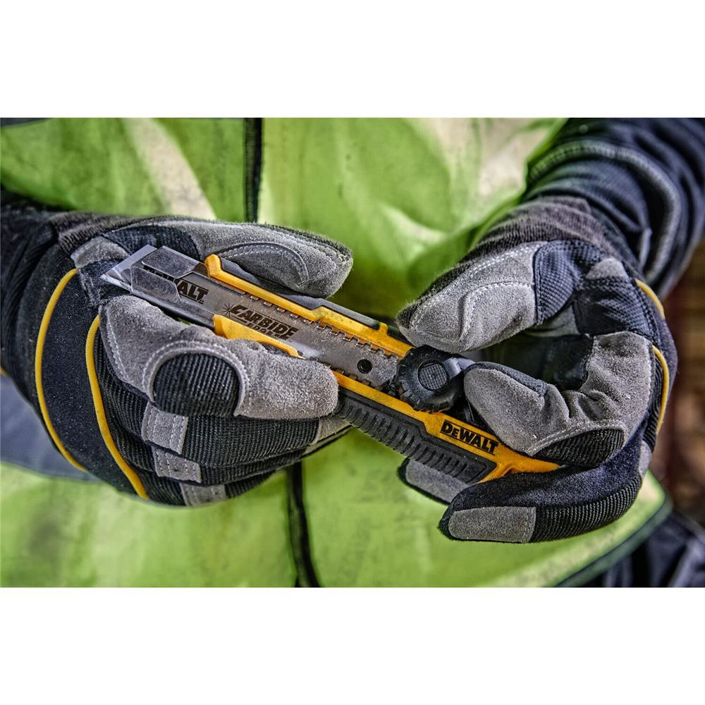 มีดคัตเตอร์ DEWALT DWHT10332-0-30 18 มม.