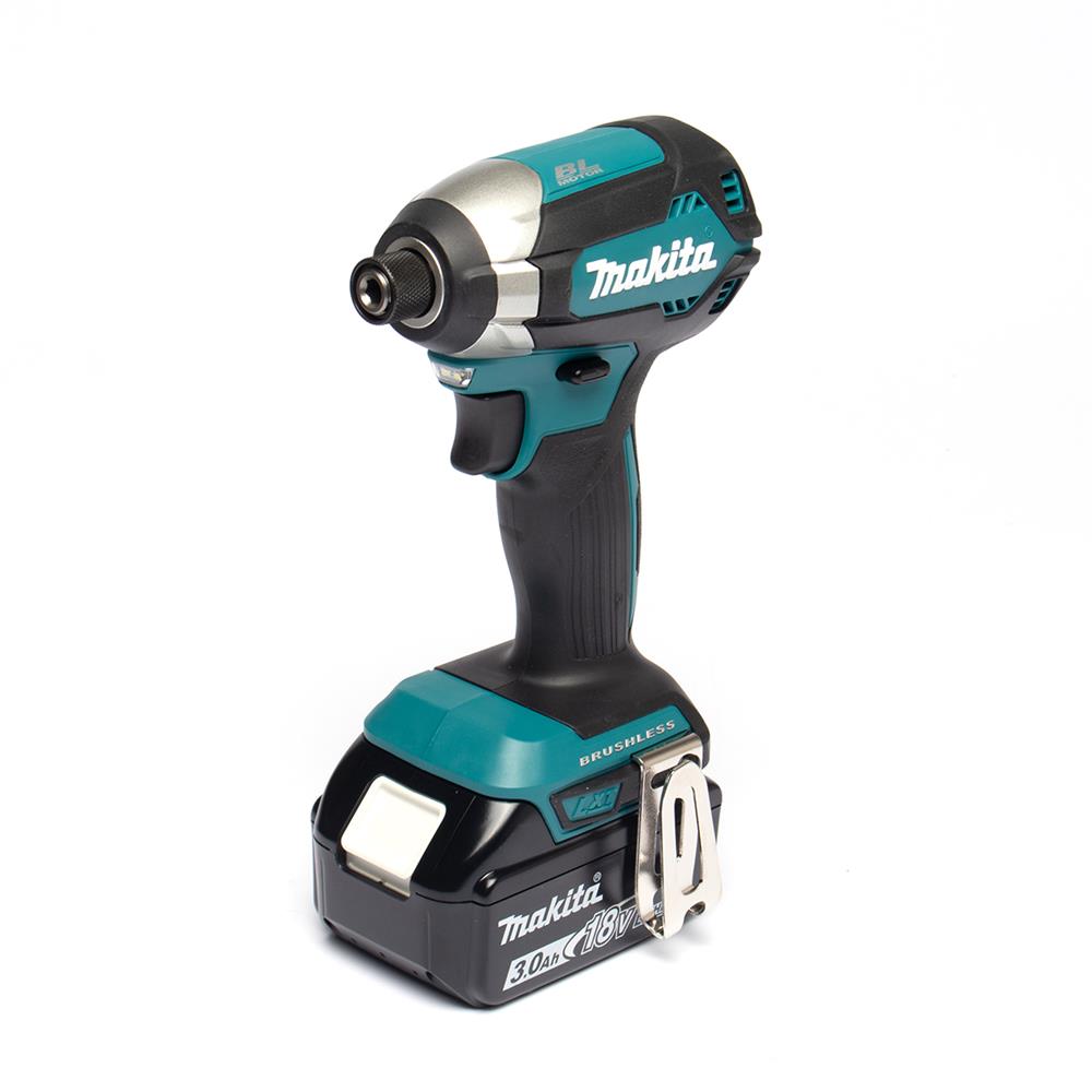 สว่านไขควงกระแทกไร้สาย (พร้อมแบตเตอรี่) MAKITA M011-DTD153RFE 18 โวลต์