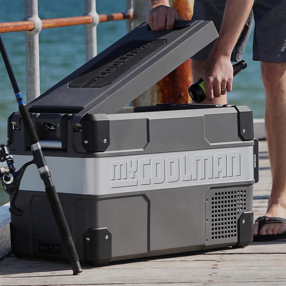 ตู้เย็นแช่แข็งพกพา MYCOOLMAN CCP85DZ 85 ลิตร สีเทา/ดำ
