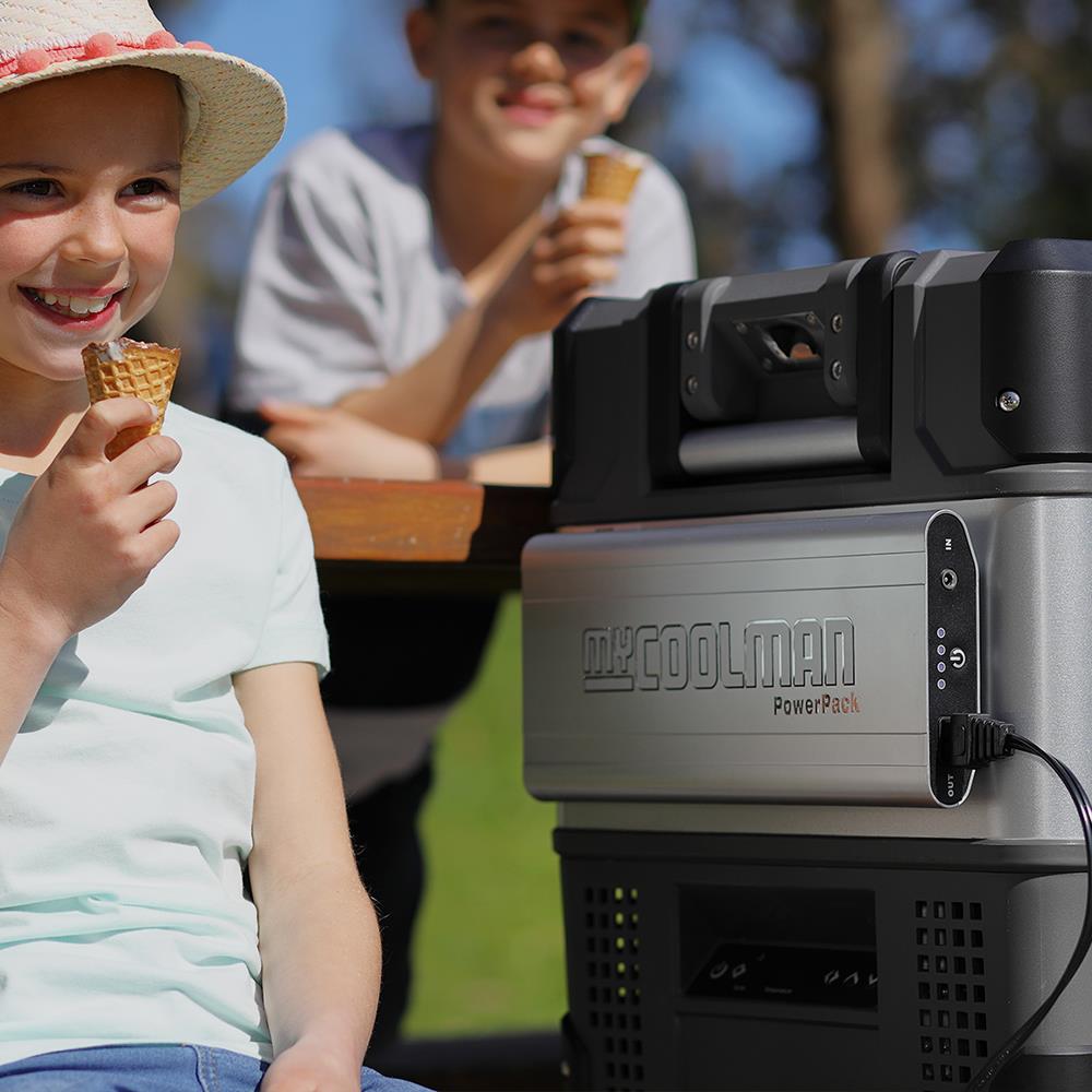 ตู้เย็นแช่แข็งพกพา MYCOOLMAN CCP30 30 ลิตร สีเทา/ดำ