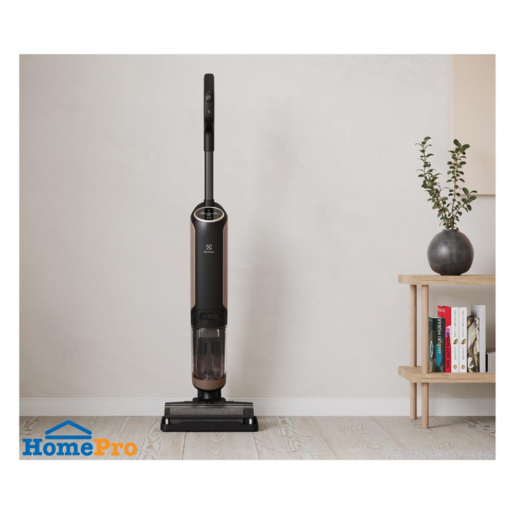 เครื่องทำความสะอาดแบบด้าม ELECTROLUX EFW71711