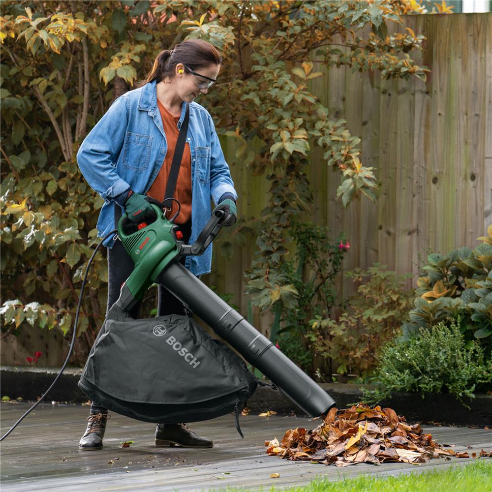 เครื่องเป่าและดูดใบไม้ไฟฟ้า BOSCH 3000 วัตต์