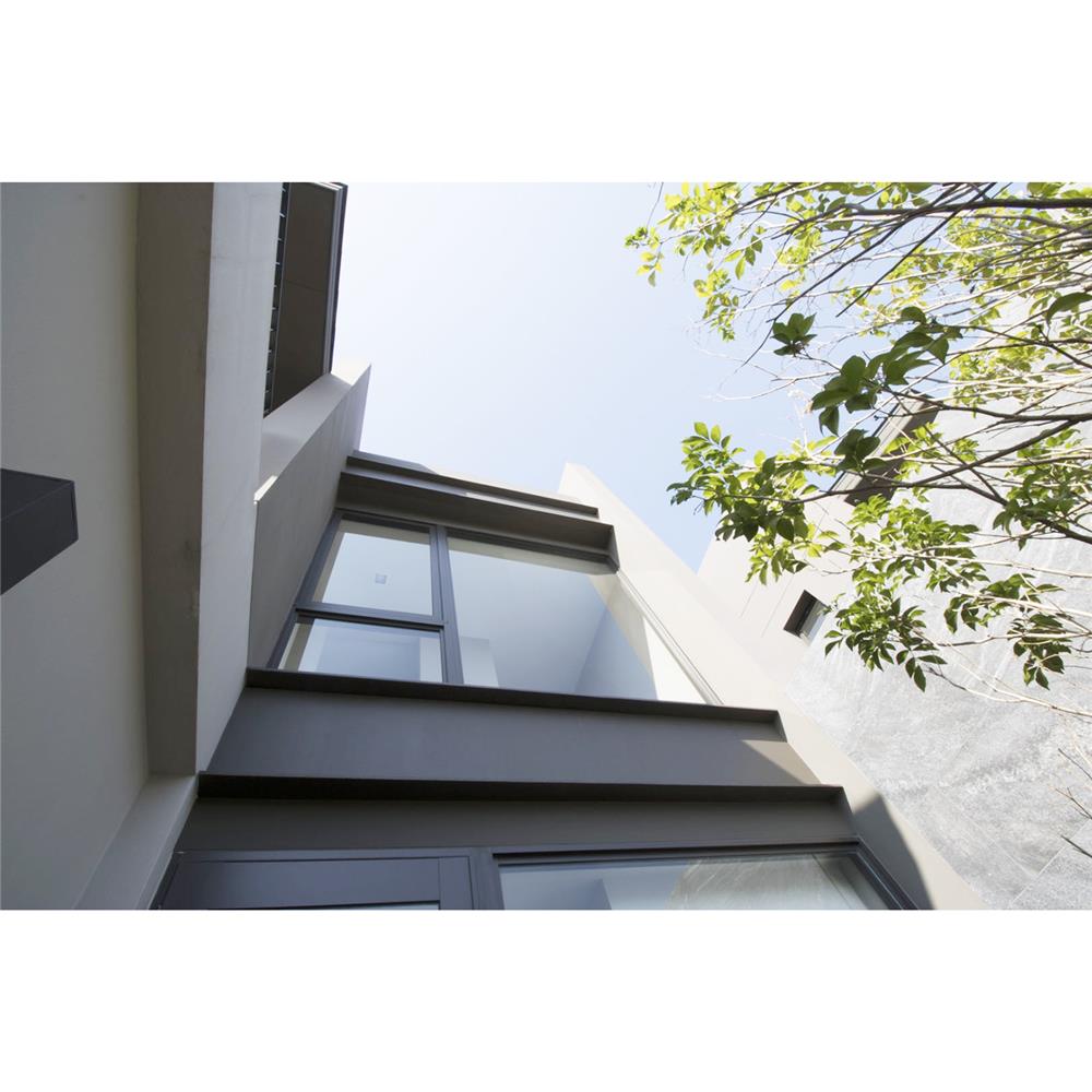 ไม้ตกแต่งซีเฟรม พร้อมอุปกรณ์สกรู DURAONE 22.3X300X1.2 ซม. สีซีเมนต์