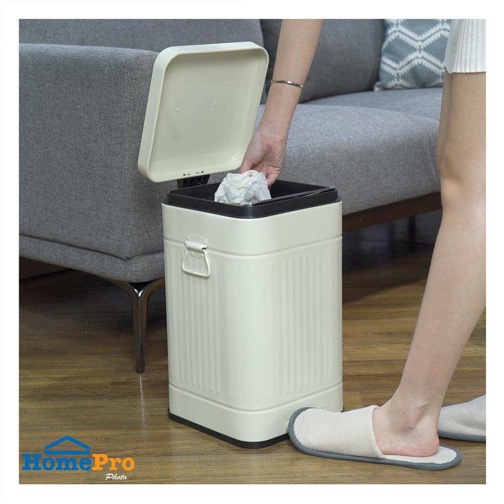 ถังขยะเหยียบเหลี่ยม ACCO META 12 ลิตร สีครีม