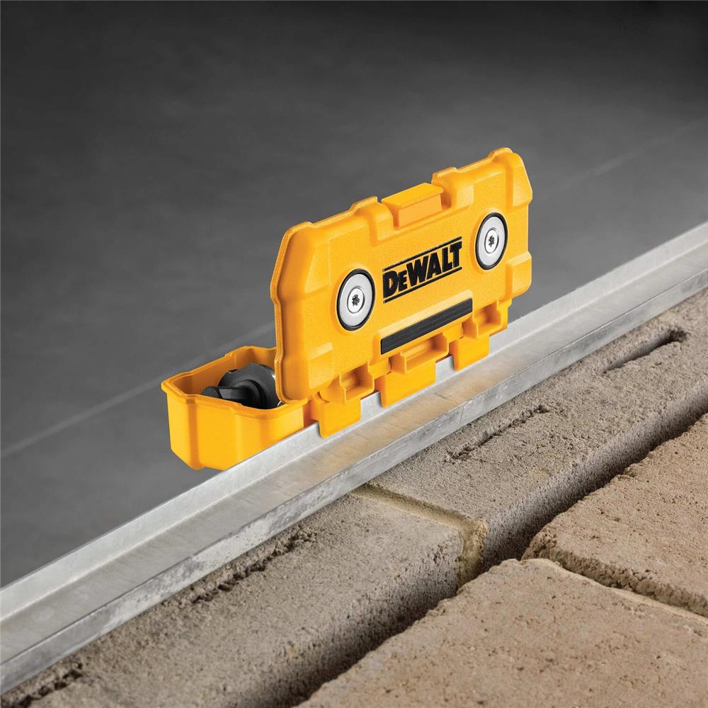 กล่องเครื่องมือแม่เหล็ก DEWALT DWMTC15 MAGNETIC TOUGH CASE ชุดดอกไขควง 15 ชิ้น