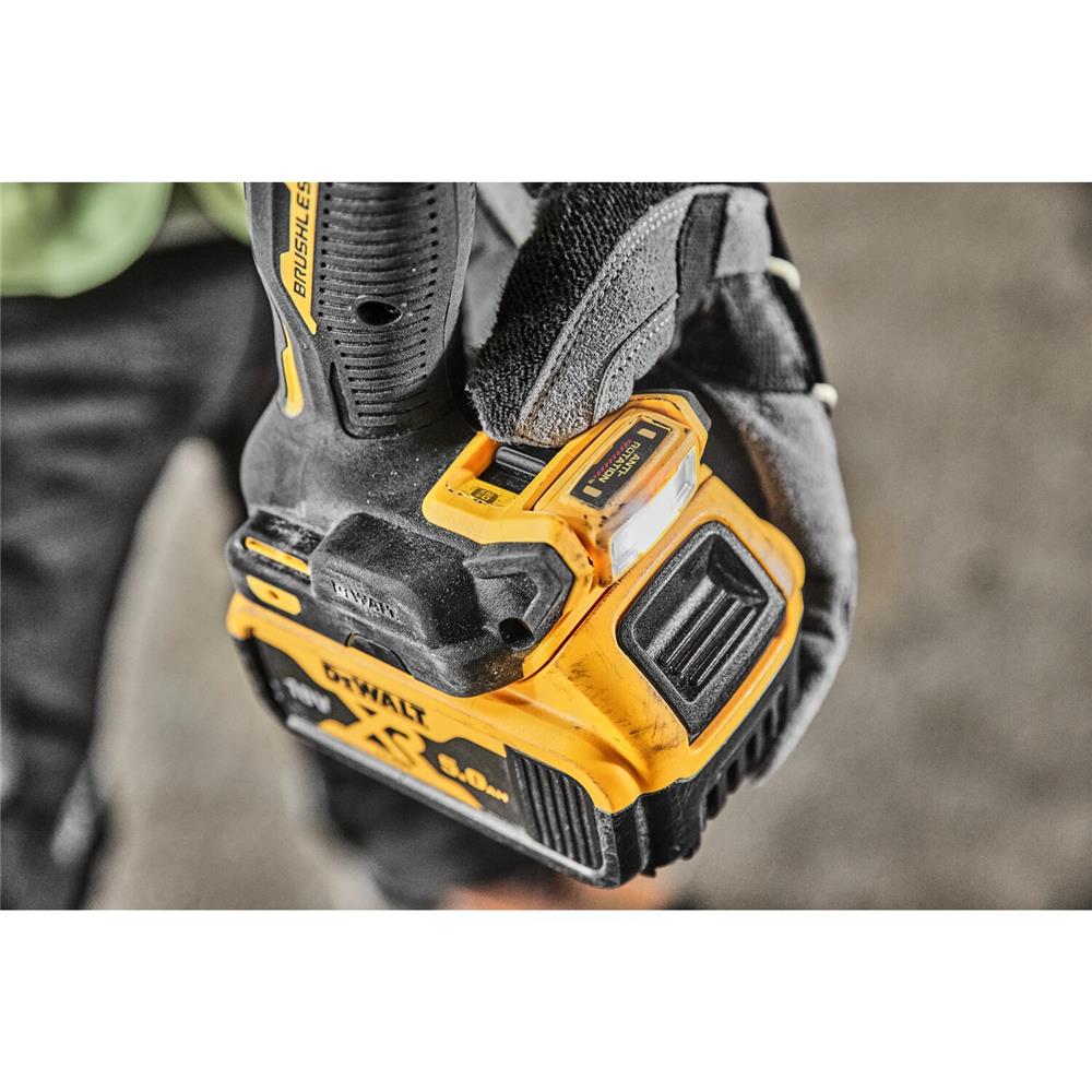 ชุดสว่านไขควงและสว่านโรตารี่ไร้สาย (พร้อมแบตเตอรี่) DEWALT DCK2215P2T-B1 18 โวลต์ (สูงสุด 20 โวลต์)