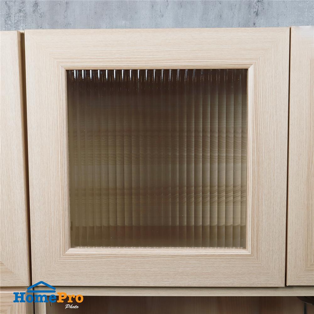 บานเดี่ยว FURDINI KEEPER PATTERNED GLASS 39.7X39.6 ซม. สี PINE OAK