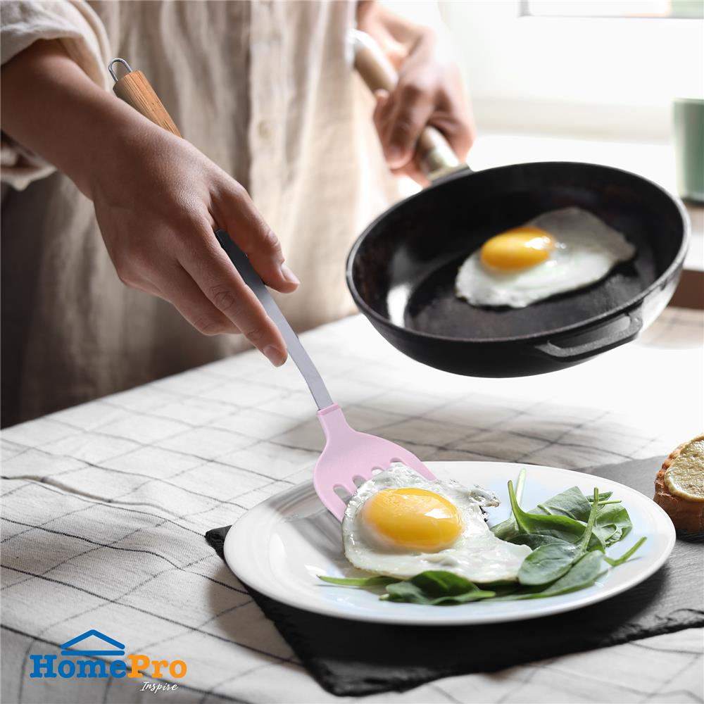 ตะหลิวเหลี่ยมร่อง 36 ซม. KECH PINKY ด้ามไม้