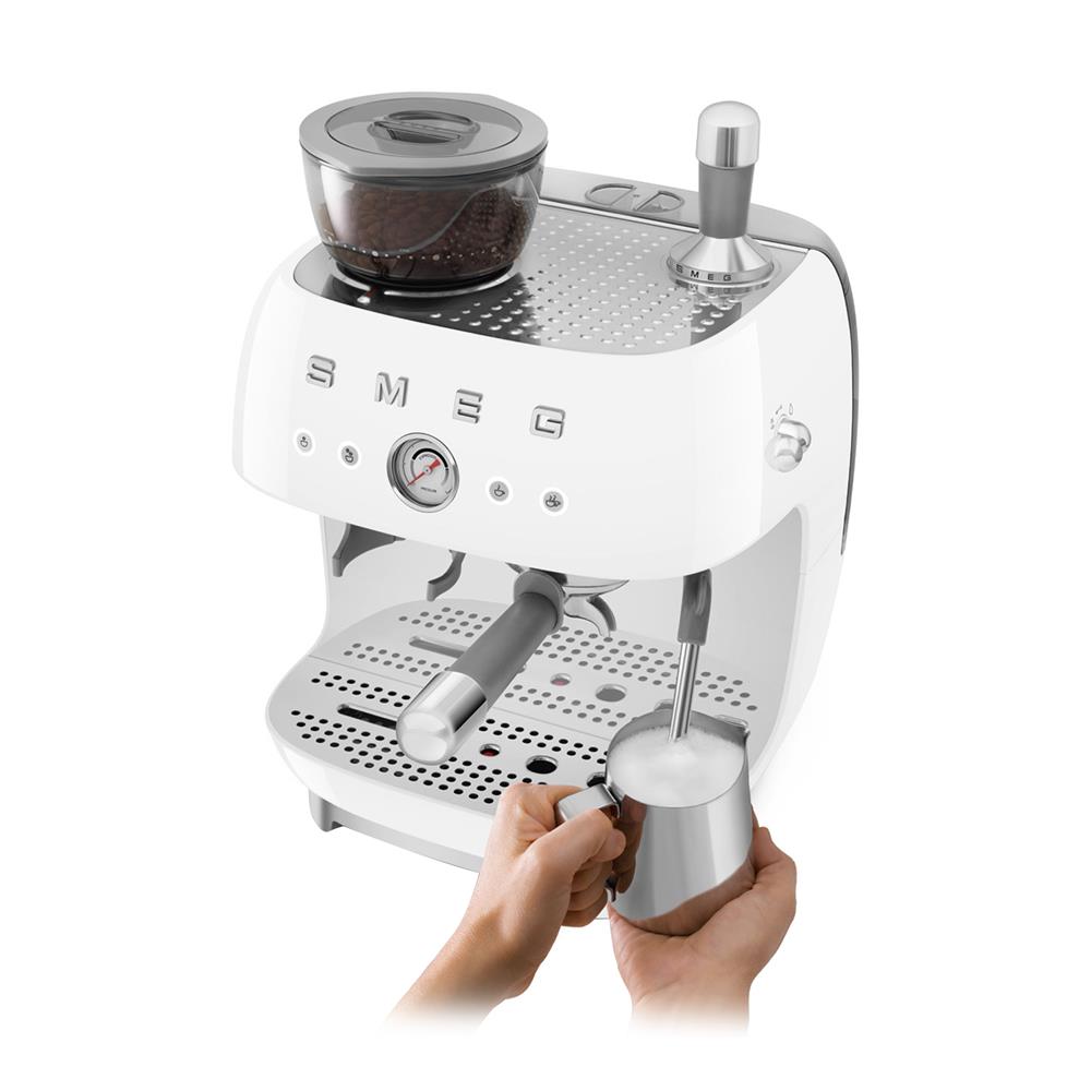 เครื่องชงกาแฟเอสเพรสโซ่ SMEG EGF03WHEU สีขาว