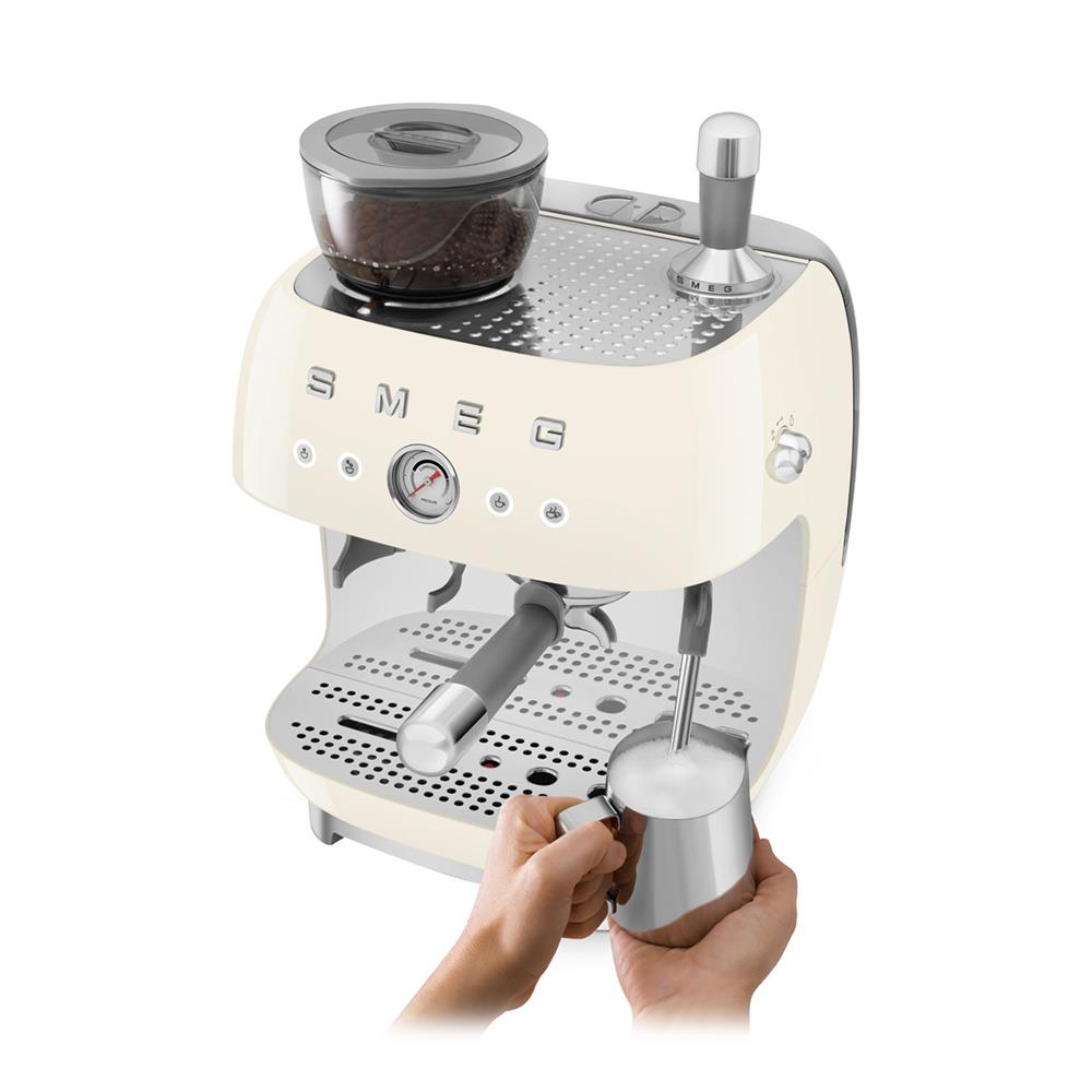 เครื่องชงกาแฟเอสเพรสโซ SMEG EGF03CREU สีครีม