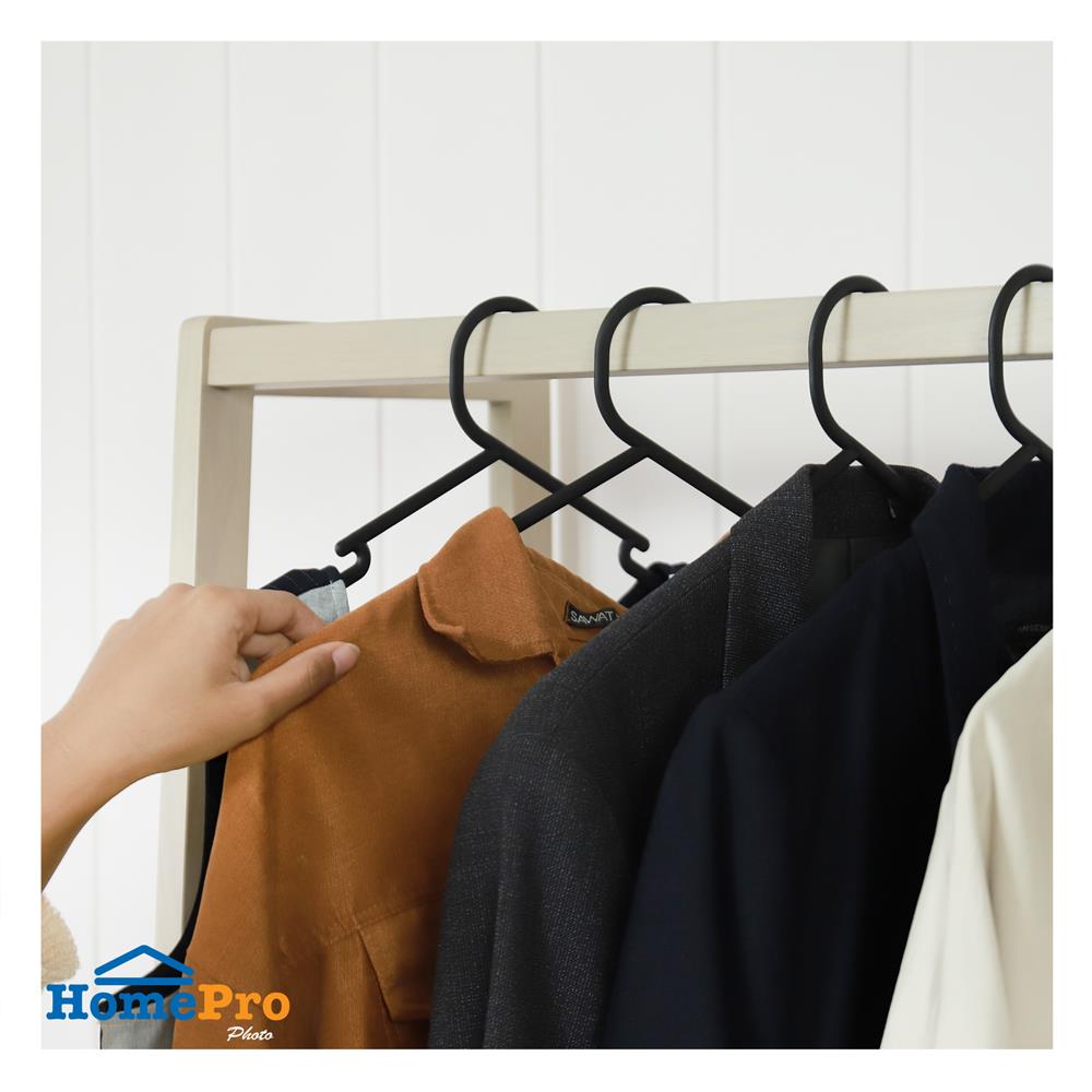 ไม้แขวนเสื้อ PLIM WATSON สีดำ แพ็ก 5 ชิ้น