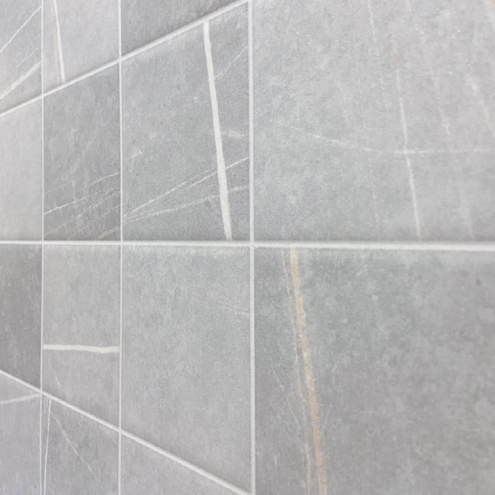 กระเบื้องพื้น 16x16 นิ้ว TARA เฟอร์เรนห์ เทา (CIR) PM 0.96 ตร.ม.