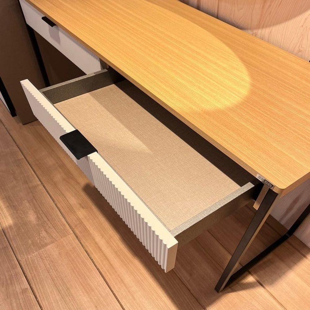 โต๊ะเครื่องแป้ง SB FURNITURE WHIZ 19228160 119.8 ซม. สีเทาอ่อน